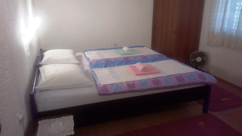 Guesthouse Filepi Senj  Buitenkant foto
